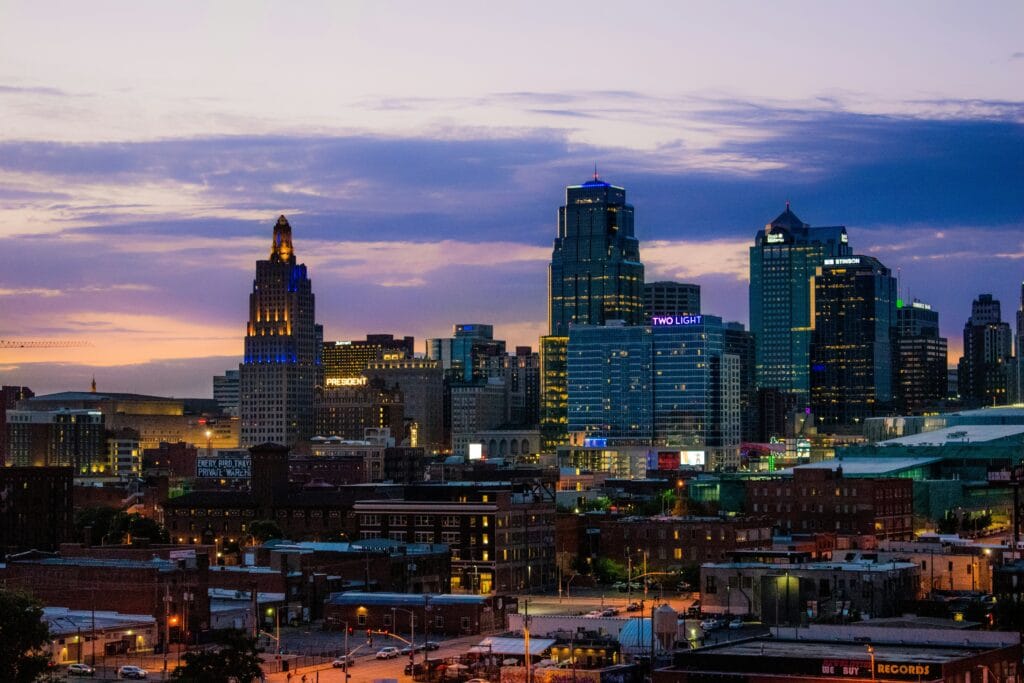 colton-sturgeon-FiCPutl_aog-unsplash-1024x683 Things to Do in Kansas City Between World Cup 2026 Games: BBQ, Jazz and the American Heartland Most Travelers Miss